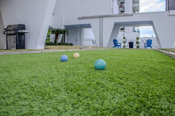 Islander East Condominiums image 8